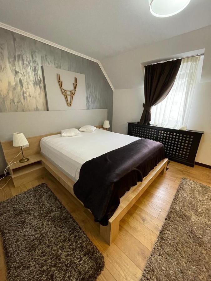 Pensiune Restaurant Capra Neagra Moisei Bagian luar foto